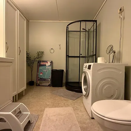 Entire In Near Oslo 2 Bedrooms, Kitchen, Terrace & Easy Bus And Train Access Asker